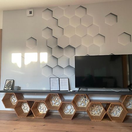 Hexagon Apartman Szeged Eksteriør billede